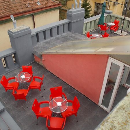 Guest House Miss Depolo Белград Екстериор снимка