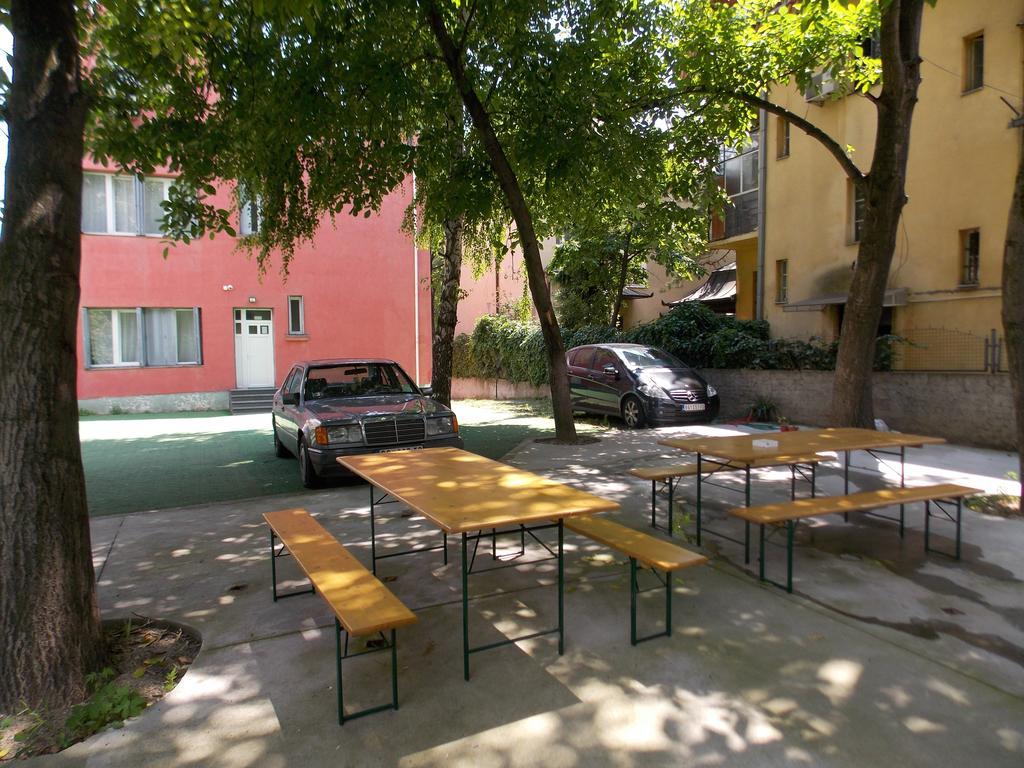 Guest House Miss Depolo Белград Екстериор снимка