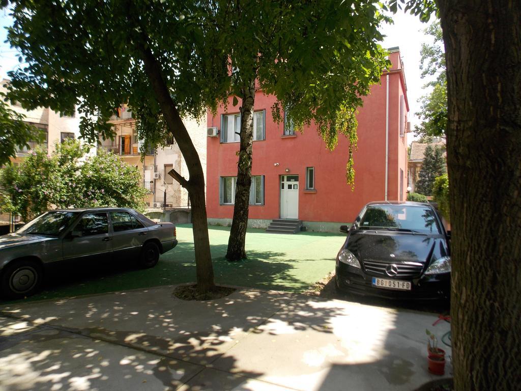 Guest House Miss Depolo Белград Екстериор снимка