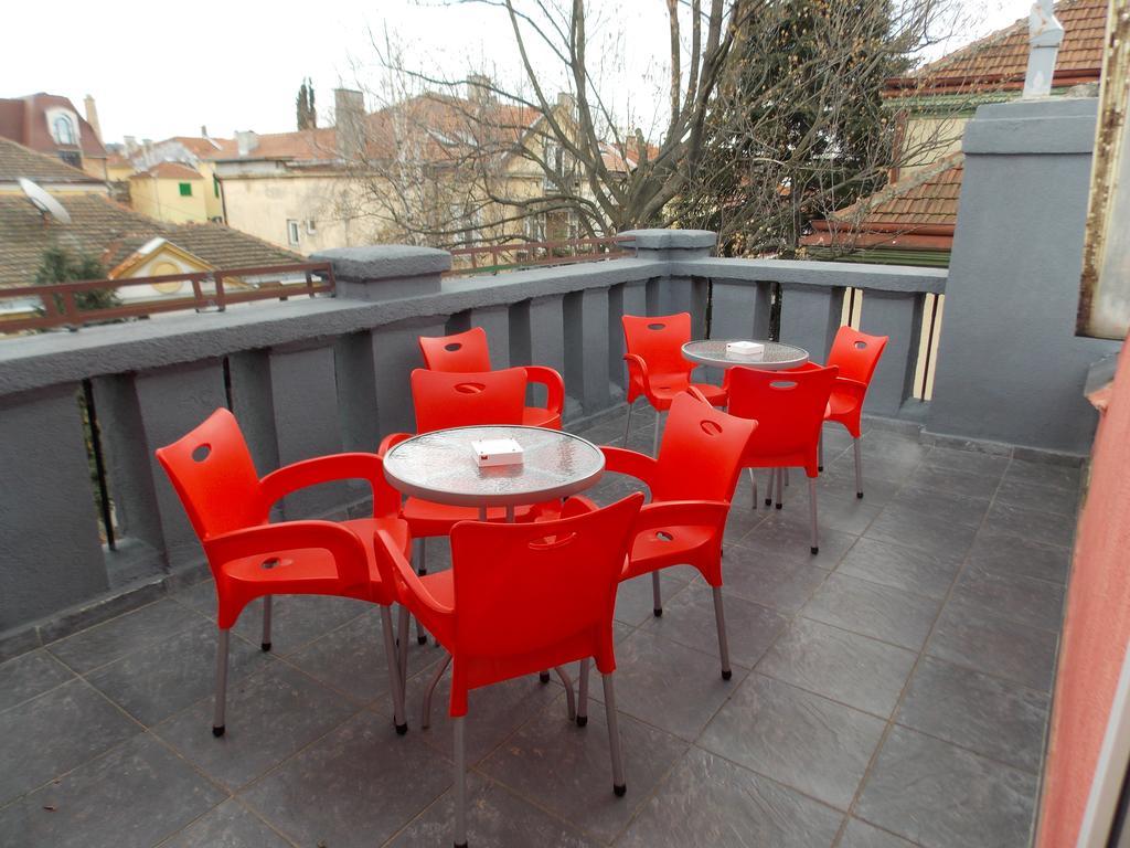 Guest House Miss Depolo Белград Екстериор снимка