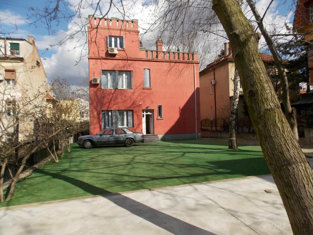 Guest House Miss Depolo Белград Екстериор снимка