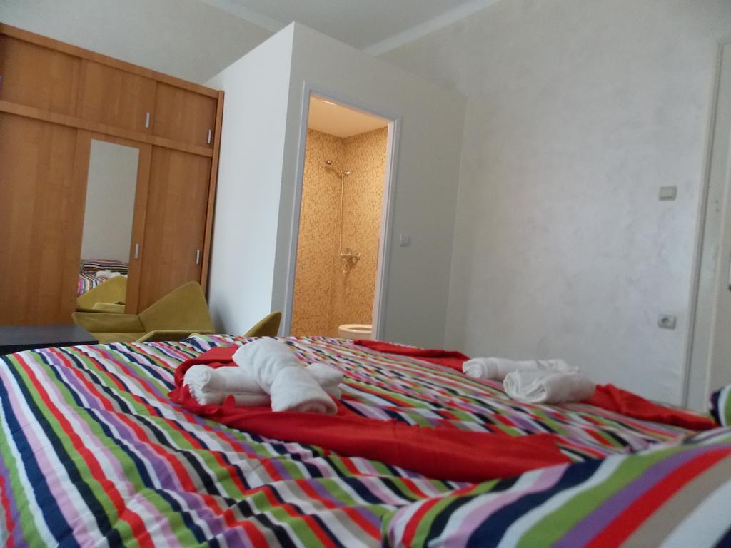 Guest House Miss Depolo Белград Стая снимка