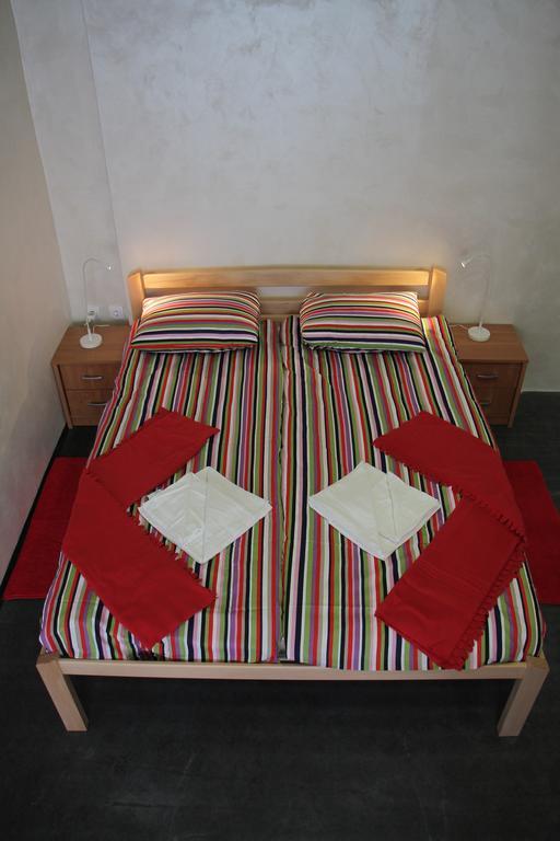 Guest House Miss Depolo Белград Екстериор снимка